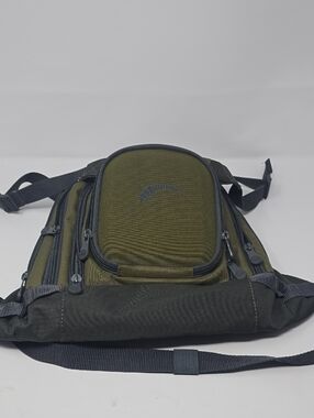 Men's Olive Green Multi-Compartment Belt Bag